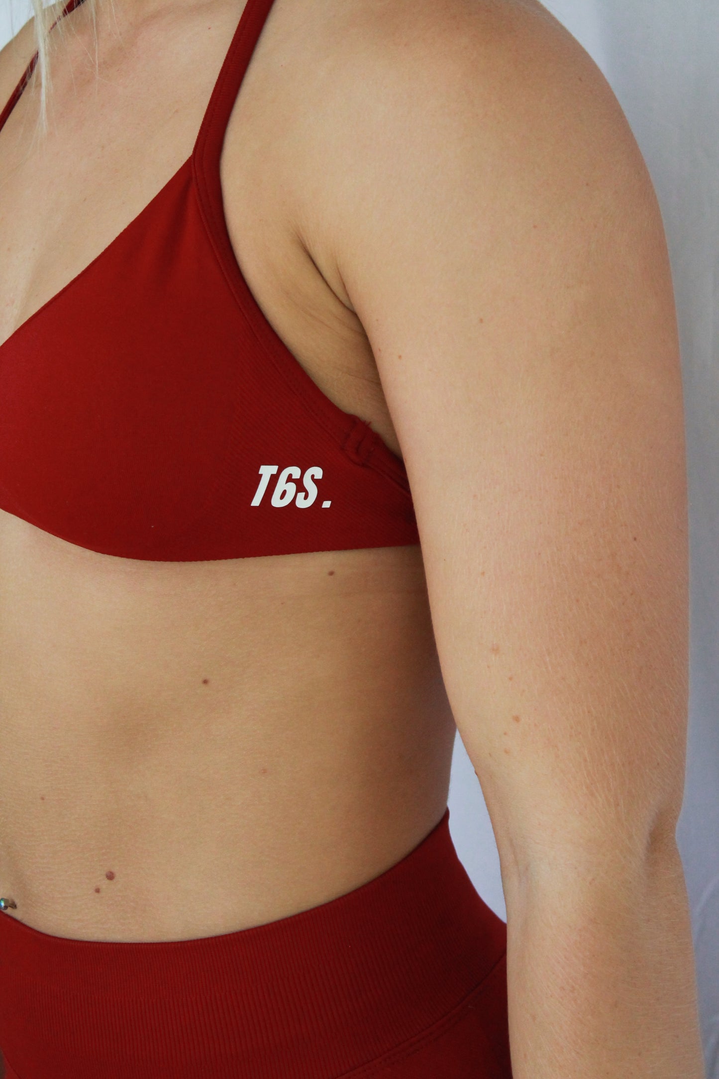 Form 2.0 Halter Crop