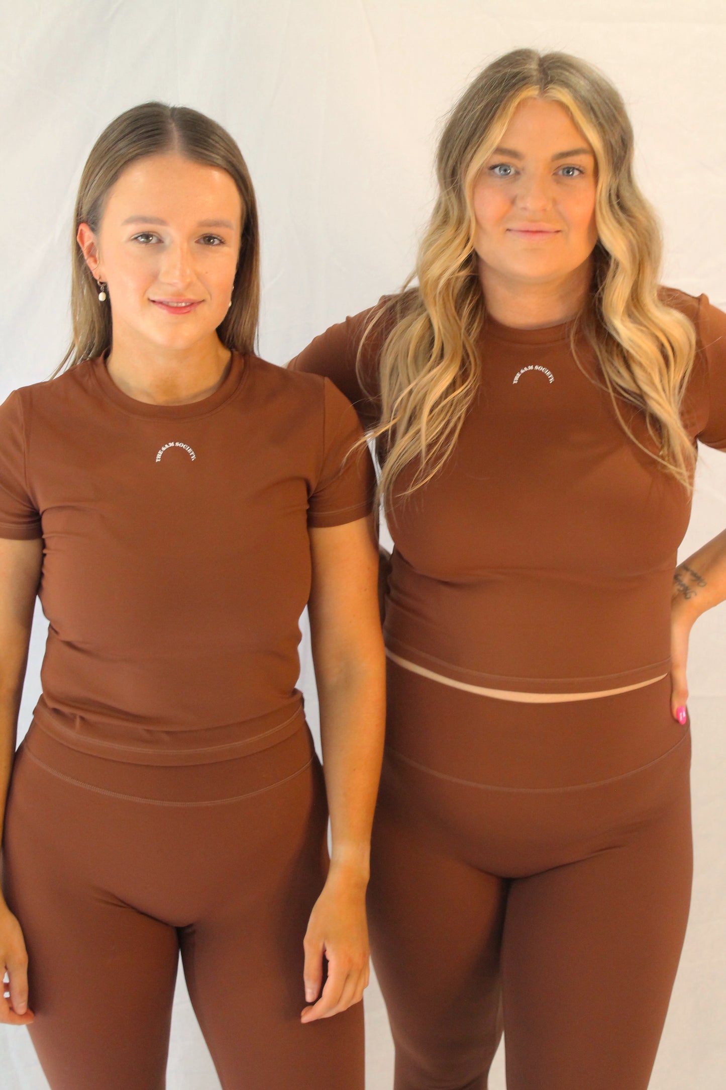 Chocolate Baseline Leggings